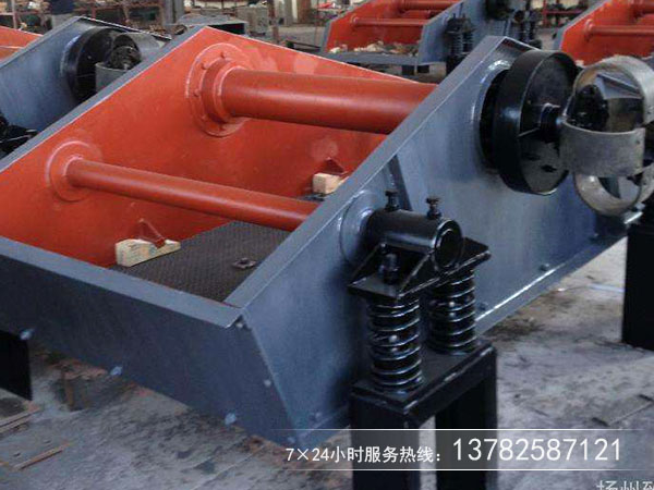 怎么調節激振器讓振動篩均勻篩分？